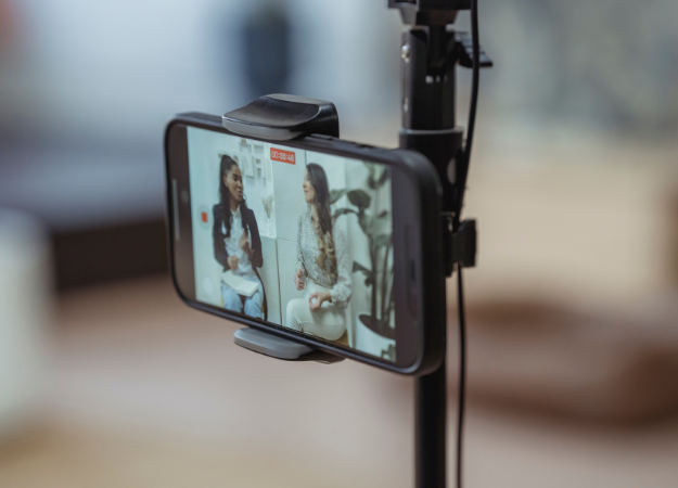 How to Use Video to Attract and Intrigue Talent